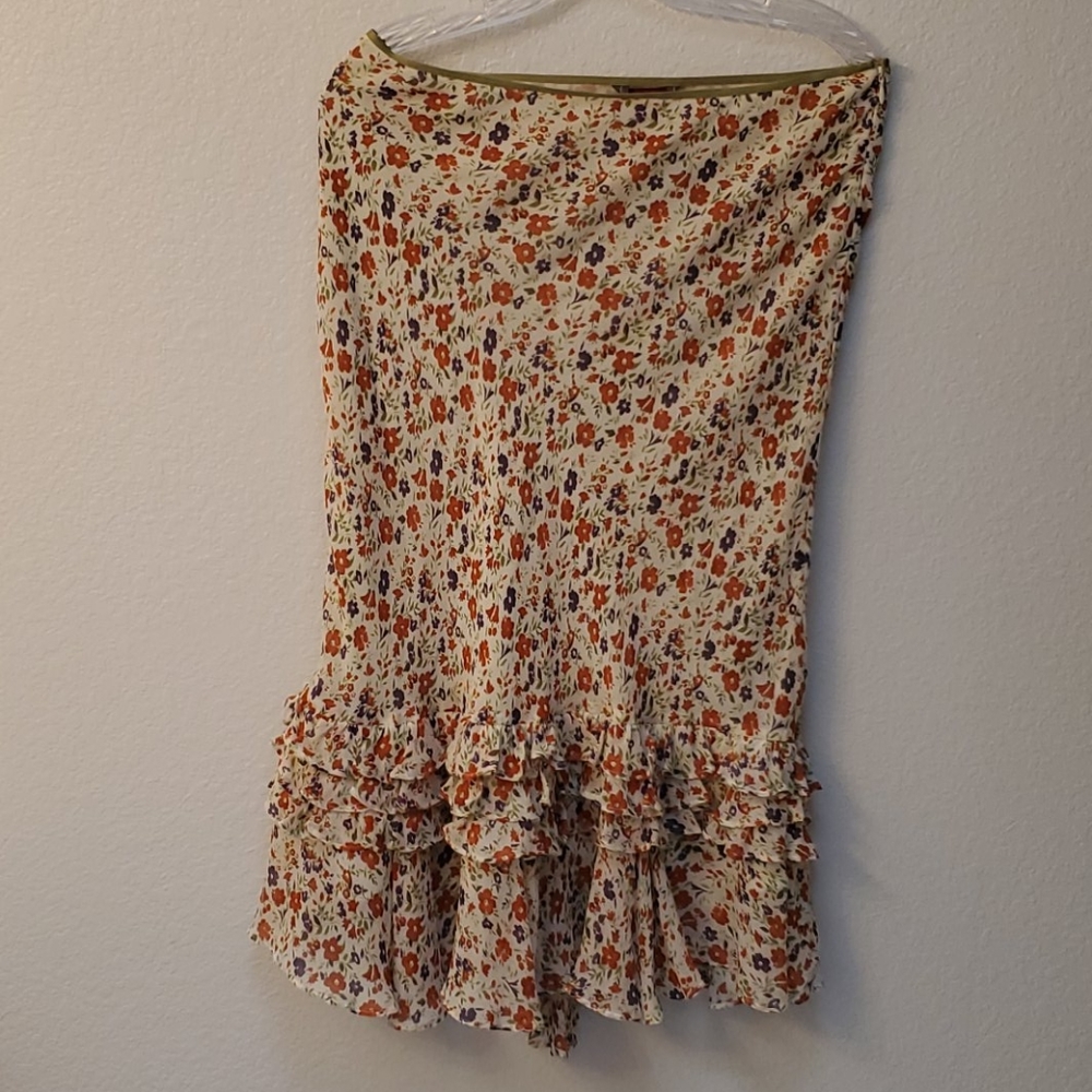 Floral ruffled skirt